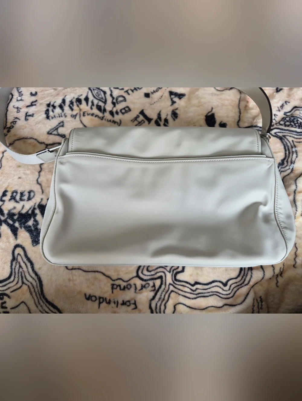 Kate Spade New York Cream/Ivory Messenger Bag